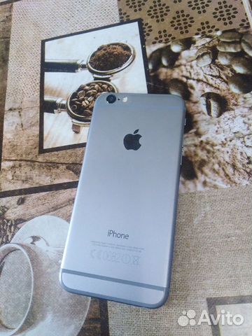 Телефон iPhone Телефон iPhone