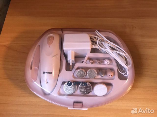 Маникюрный и педикюрный набор Vitek