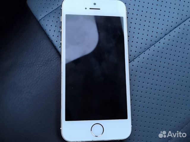 Телефон iPhone