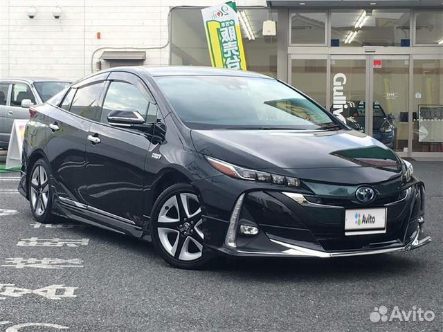 Toyota Prius PHV 1.8 CVT, 2018, 19 000 км Toyota Prius PHV 1.8 CVT, 2018, 19 000 км