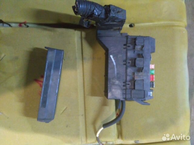 Блок предохранителей Nissan Primera P12 Блок предохранителей Nissan Primera P12