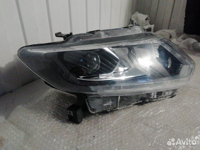 Фара led передняя правая Nissan X-Trail 3
