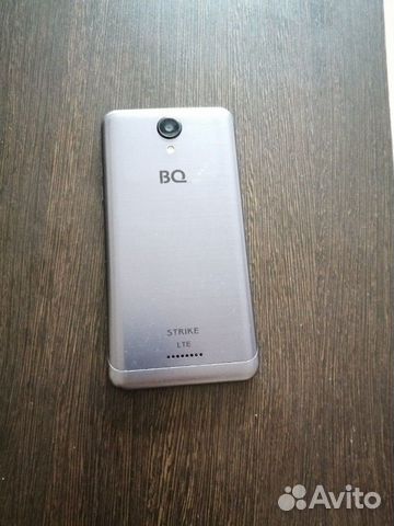 Телефон BQ-смартфон, 1/8 Гб памяти, год в эксплуат