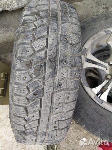 Титановые диски с зимней шипованой резиной Титановые диски с зимней шипованой резиной