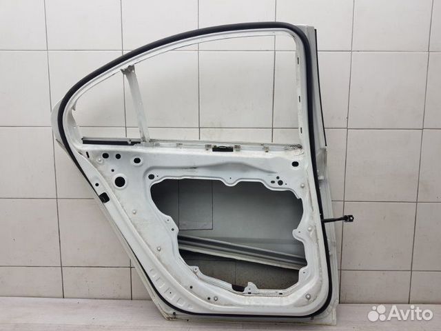 Дверь задняя левая Volvo S80 AS B5254T10 2012 Дверь задняя левая Volvo S80 AS B5254T10 2012