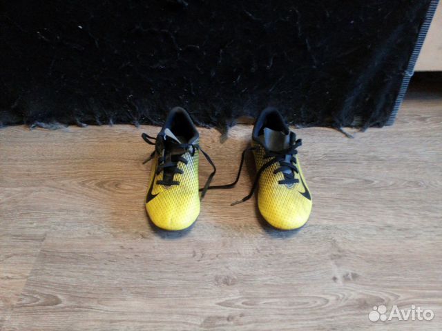 Бутцы детские футбольные.Фирма nike Бутцы детские футбольные.Фирма nike