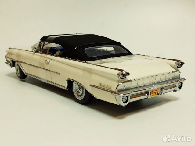 Oldsmobile 