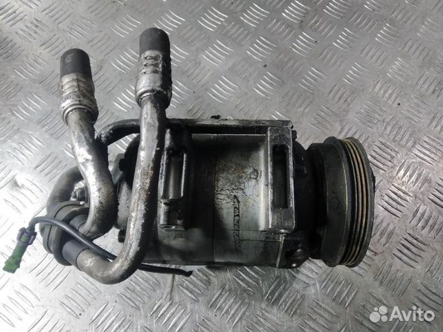 Компрессор кондиционера Audi A4 B5 1.9 (1997)