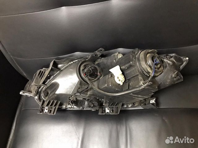 Фара правая Мазда сх-7 галоген