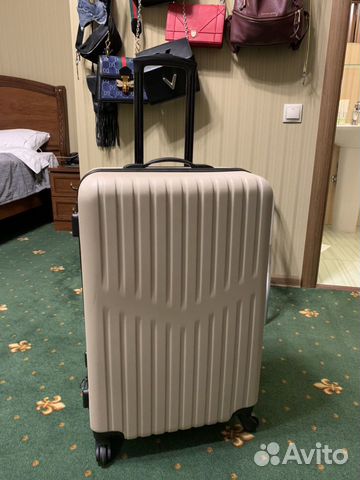 Чемодан на колесах