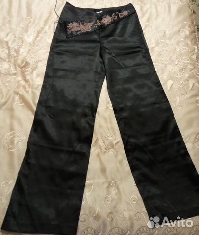 Брюки китайские атласные с поясом 44 размер новые Брюки китайские атласные с поясом 44 размер новые