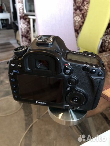 Зеркальный фотоаппарат Зеркальный фотоаппарат