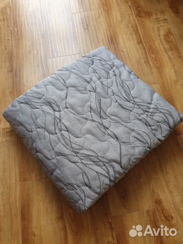 Стеганое покрывало Armani Casa, Euro, Италия Стеганое покрывало Armani Casa, Euro, Италия