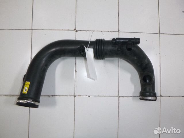 Патрубок воздушного фильтра Mercedes Benz W212 E K