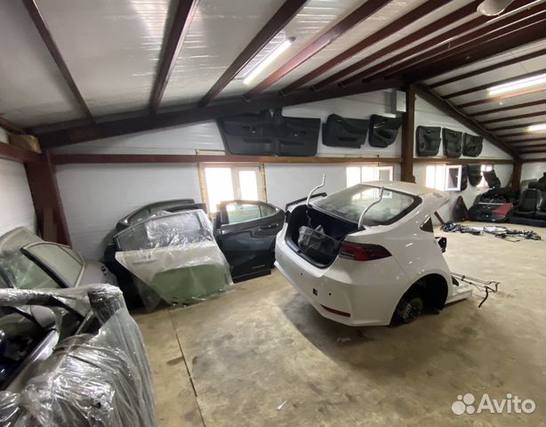 Подкрылок Toyota Corolla e210