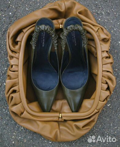 Новый клатч Bottega Veneta Новый клатч Bottega Veneta