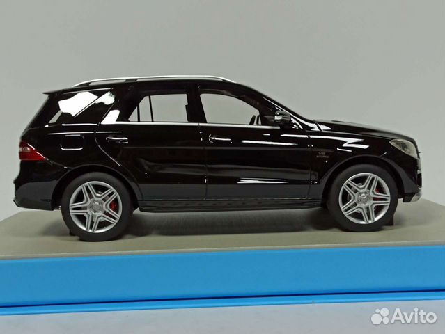 Mercedes ML63 AMG Black W166 1:18 Limited