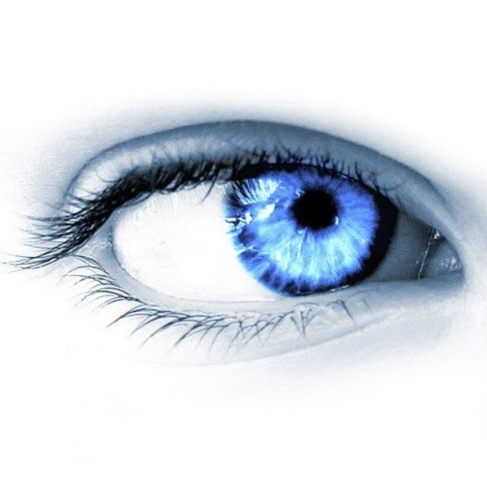 Голубые глаза нарисованные
