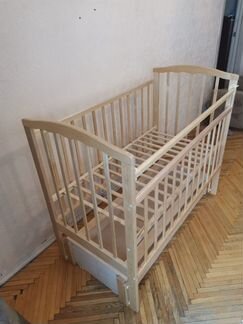 Детская кроватка, продольный маятник