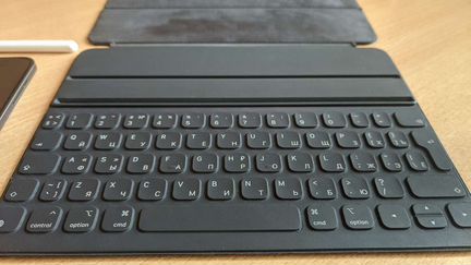 Клавиатура Smart Keyboard Folio iPad pro 11