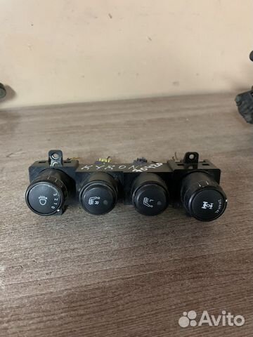 Кнопки обогрева сидений Kyron