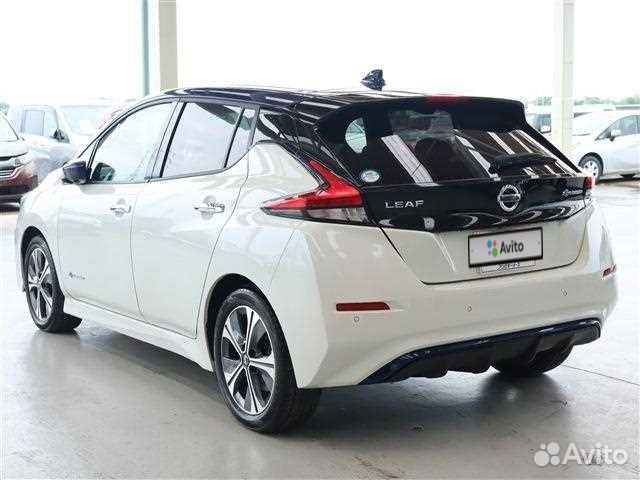 Nissan Leaf AT, 2021, 13 000 км