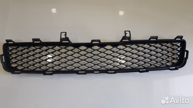 Передняя решетка rav4