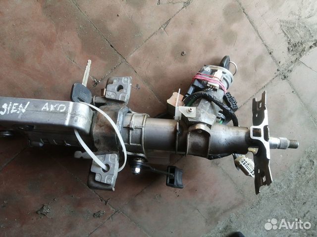 Замок зажигания Toyota Sienna 2 2003-2009