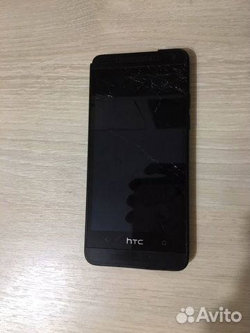 Мобильный телефон HTC