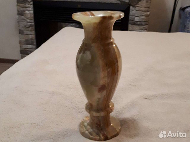 Ваза, фрукты из оникса