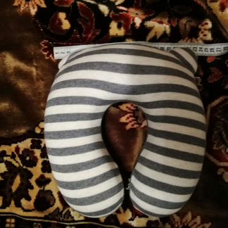 Подушка для перелетов под голову детская