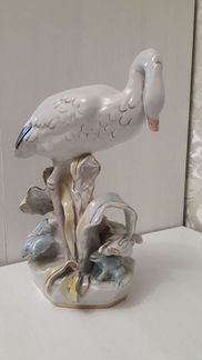 Фарфоровая фигура