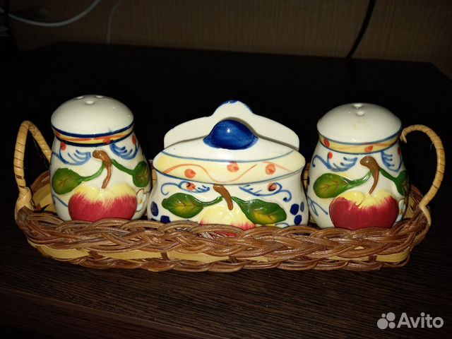 Набор для специй: солонка, перечница, салфетница