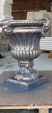 Бетонные вазоны