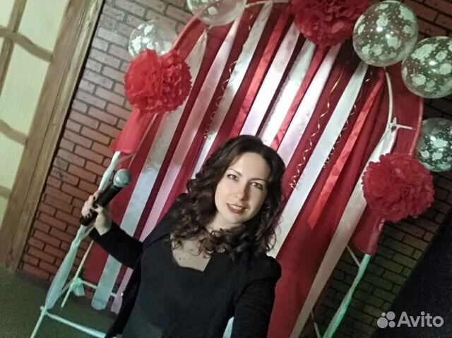 Ведущая Любовь+ диджей