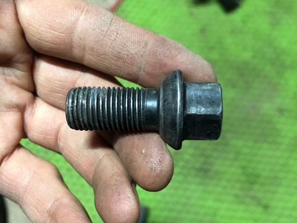 Болты для колес мерседес w212