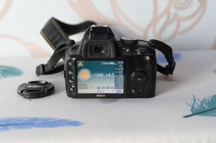 Nikon D3000 kit 18-55 / 3.5-5.6