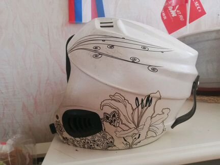 Горнолыжный шлем