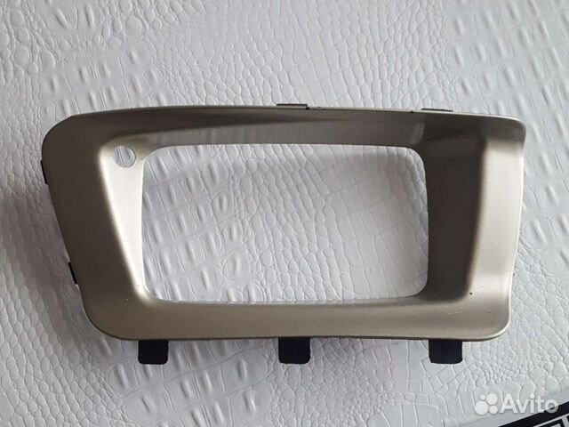 Рамка противотуманных фар 21115