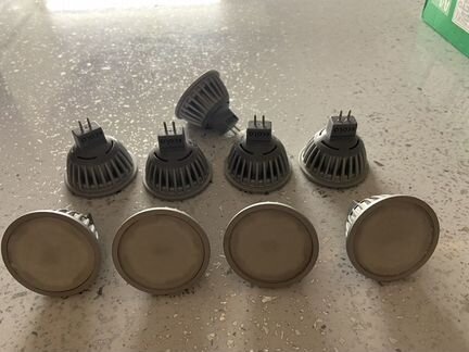 Светодиодные лампочки GU5.3