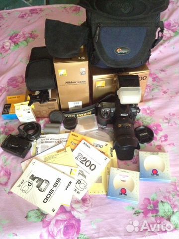 Nikon D200, объектив AF-S VR DX 18-200 и вспышка