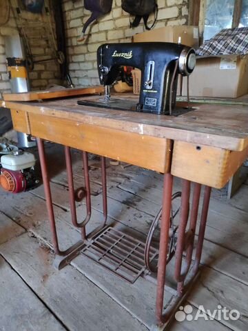 Швейная машинка лучник