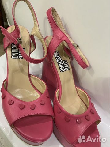 Обувь женская 38 размер moschino