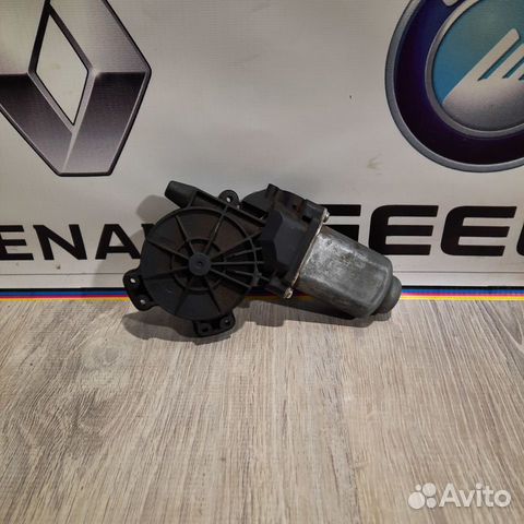 Мотор стеклоподъемника Моторчик Renault megane 2 Л