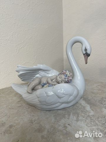 Фарфоровая фигурка ручной работы Лебедь Lladro