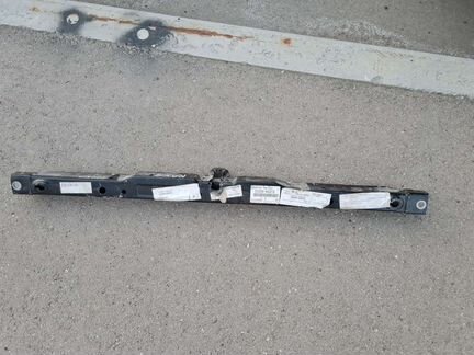 Суппорт радиатора Toyota Rav 4