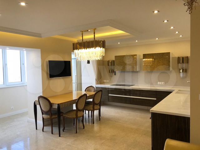 3-к. квартира, 120 м², 5/14 эт.
