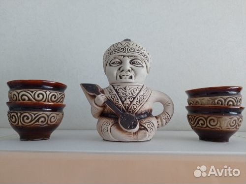 Чайник заварочный с чашками