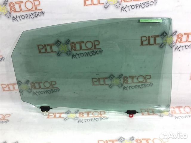Стекло двери заднее правое Toyota prius ZVW30 200
