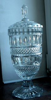 Хрустальный кубок или ваза